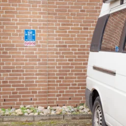 Blechschild Police Call Box Parking Only mit 3D-Prägung
