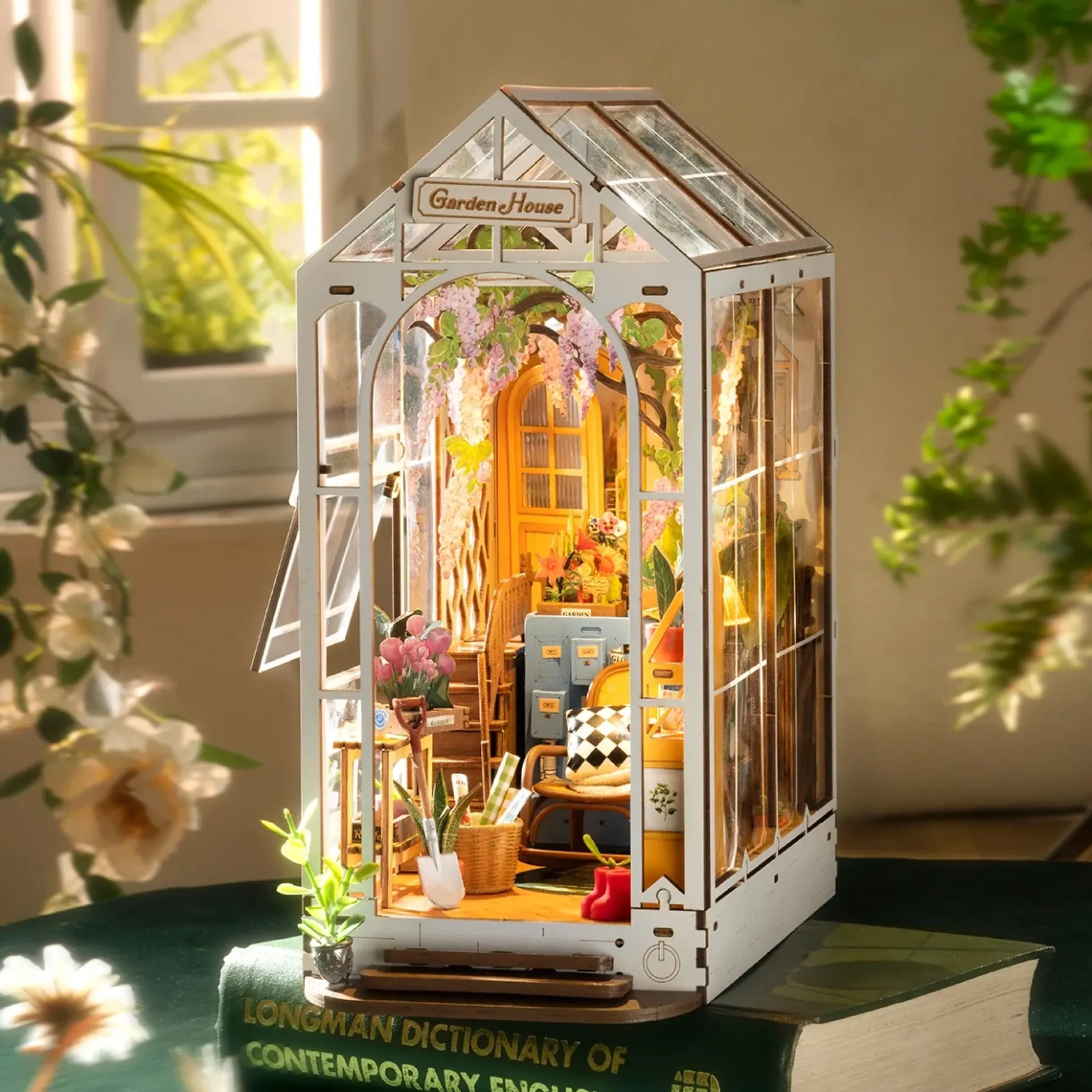 Book Nook Holzbausatz – Gartenhaus