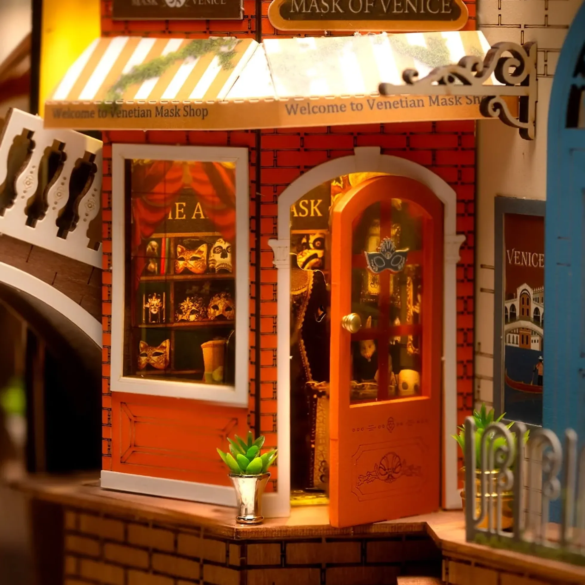 Book Nook Holzbausatz – Romantisches Venedig