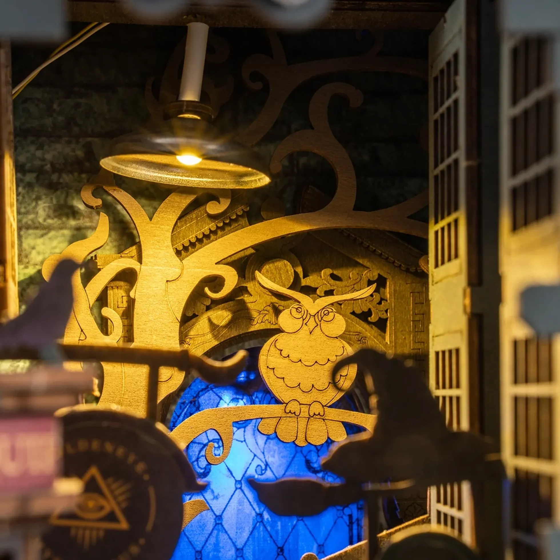 Book Nook Holzbausatz – Zaubergasse