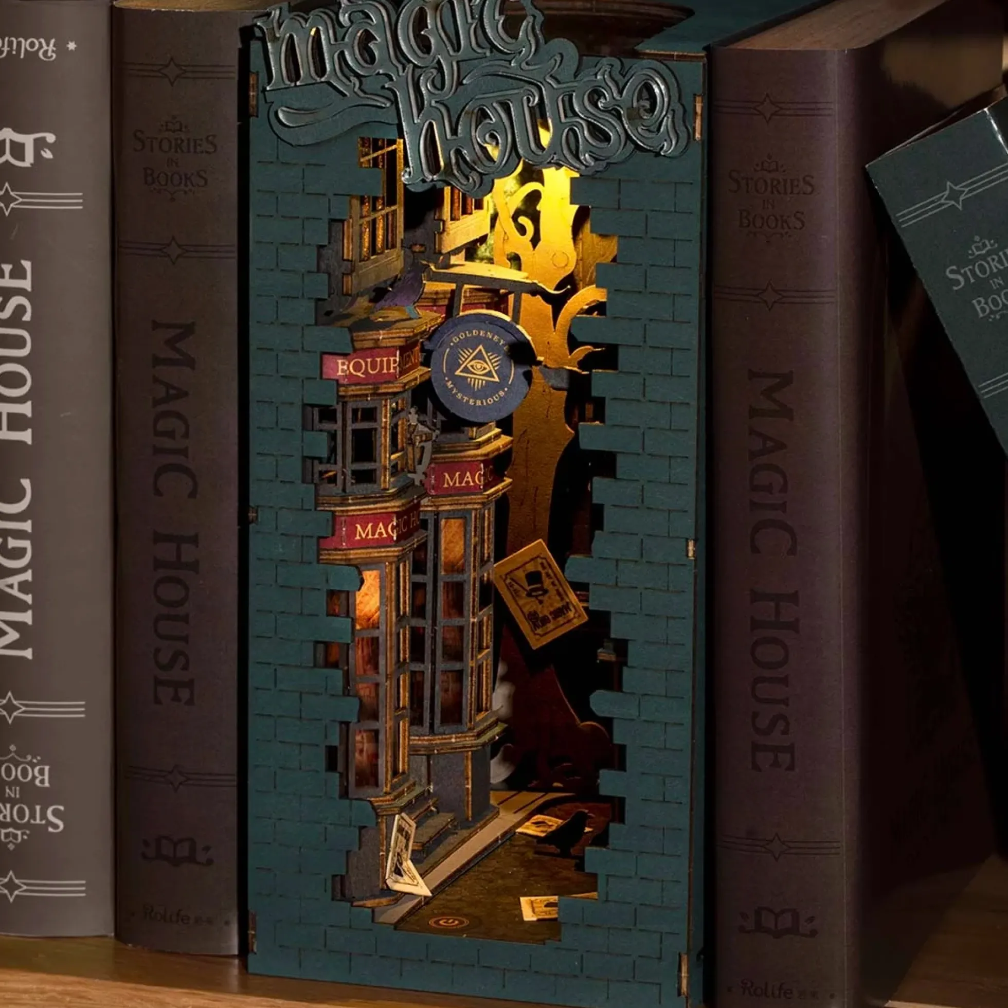 Book Nook Holzbausatz – Zaubergasse