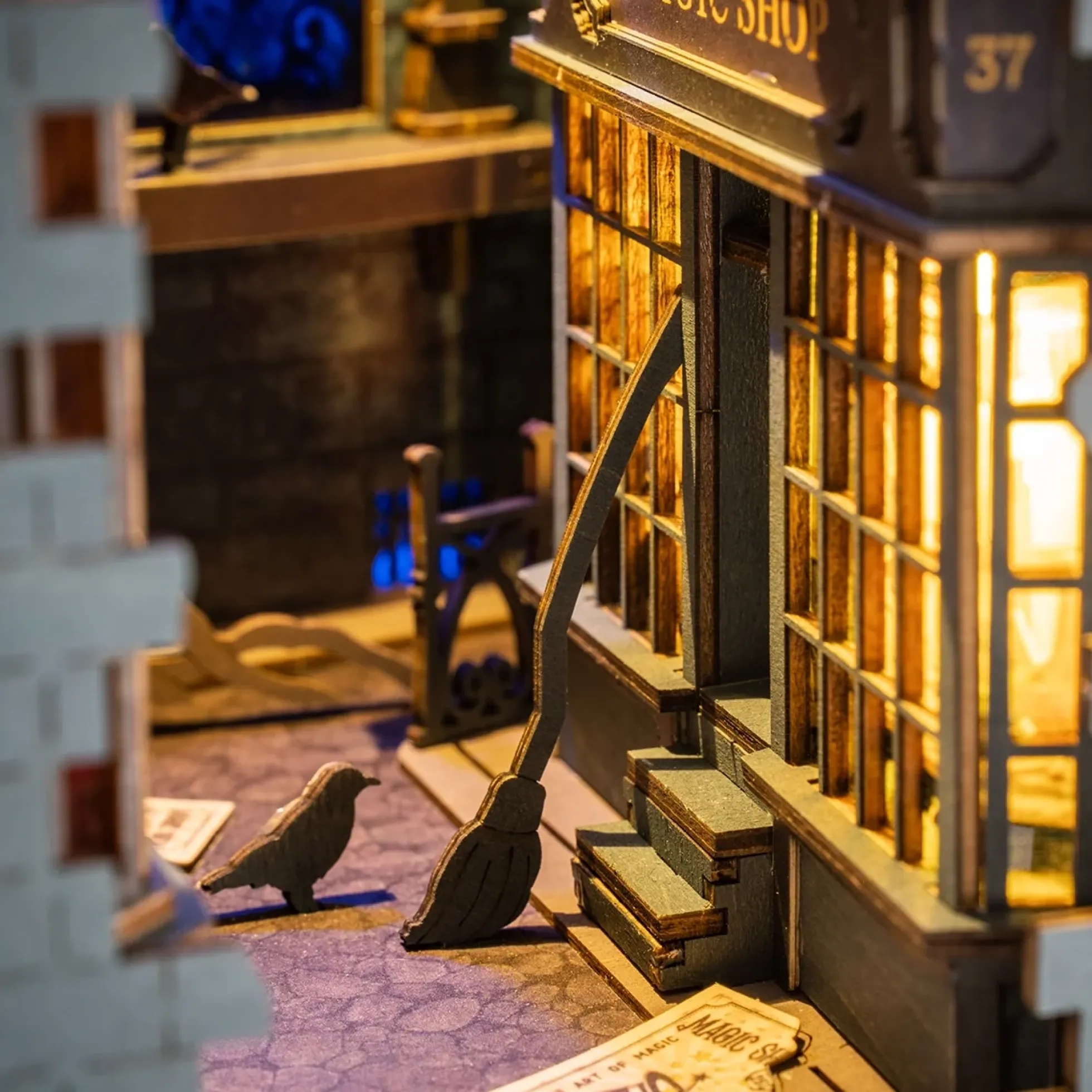 Book Nook Holzbausatz – Zaubergasse