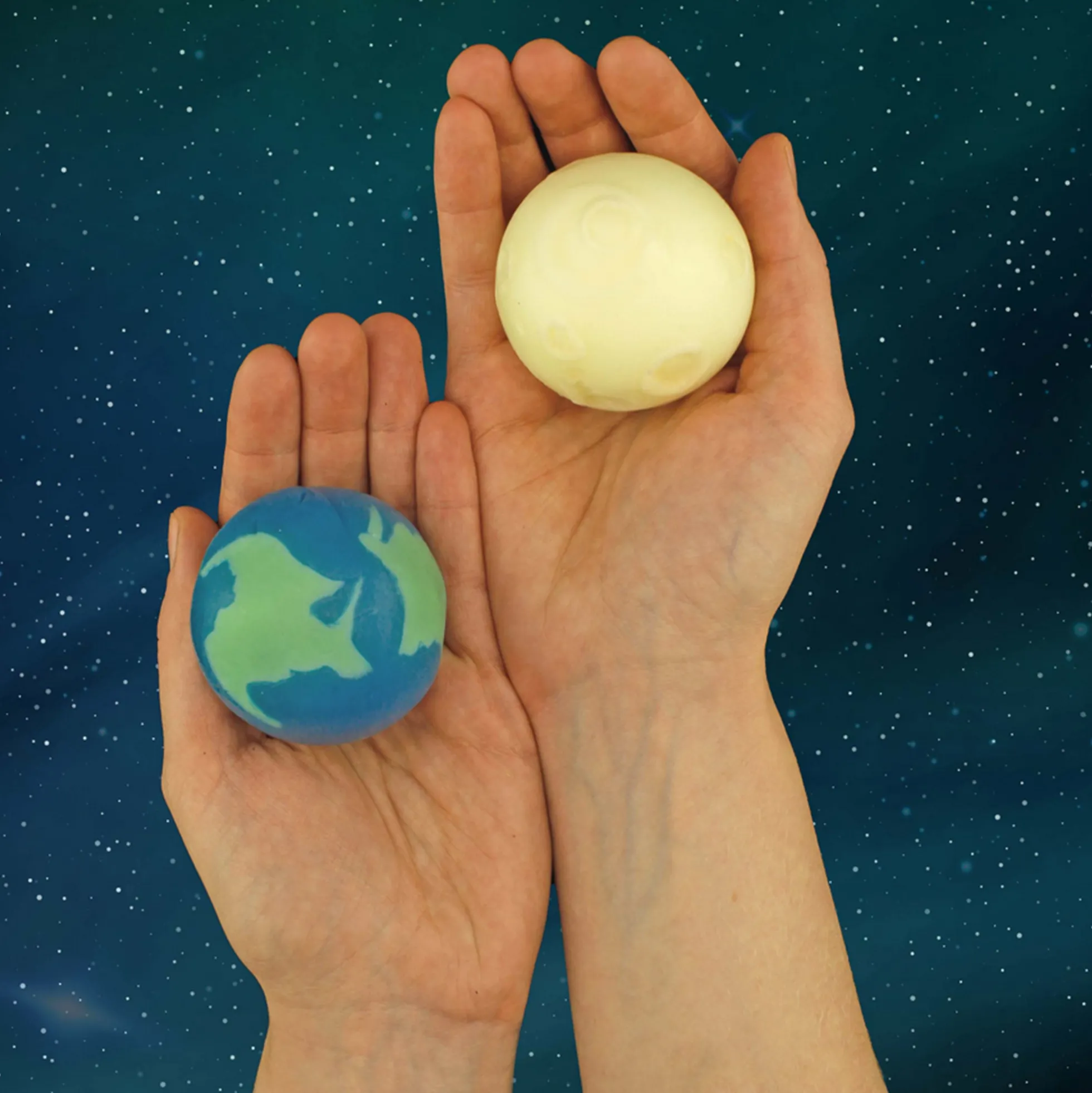 Erde und Mond Seife