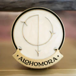 Harry Potter Zauberstab Alohomora mit Ständer und Anstecker