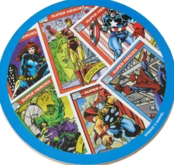 Marvel Retro Geschenkset mit Becher und Untersetzer