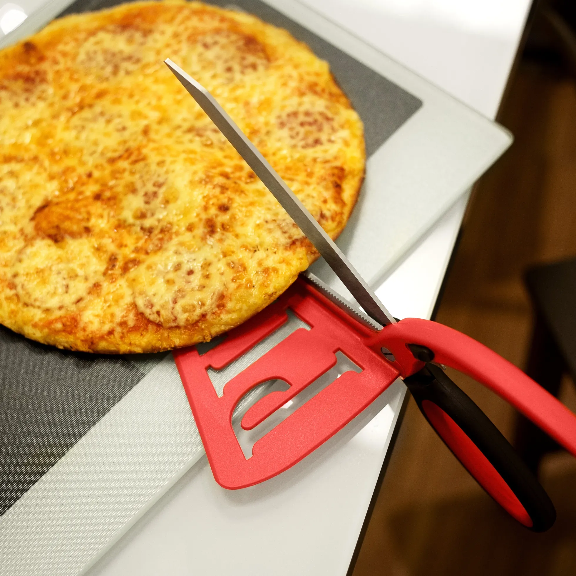 Pizza-Schere