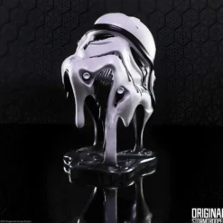 Star Wars Original Stormtrooper Statue – Too Hot to Handle