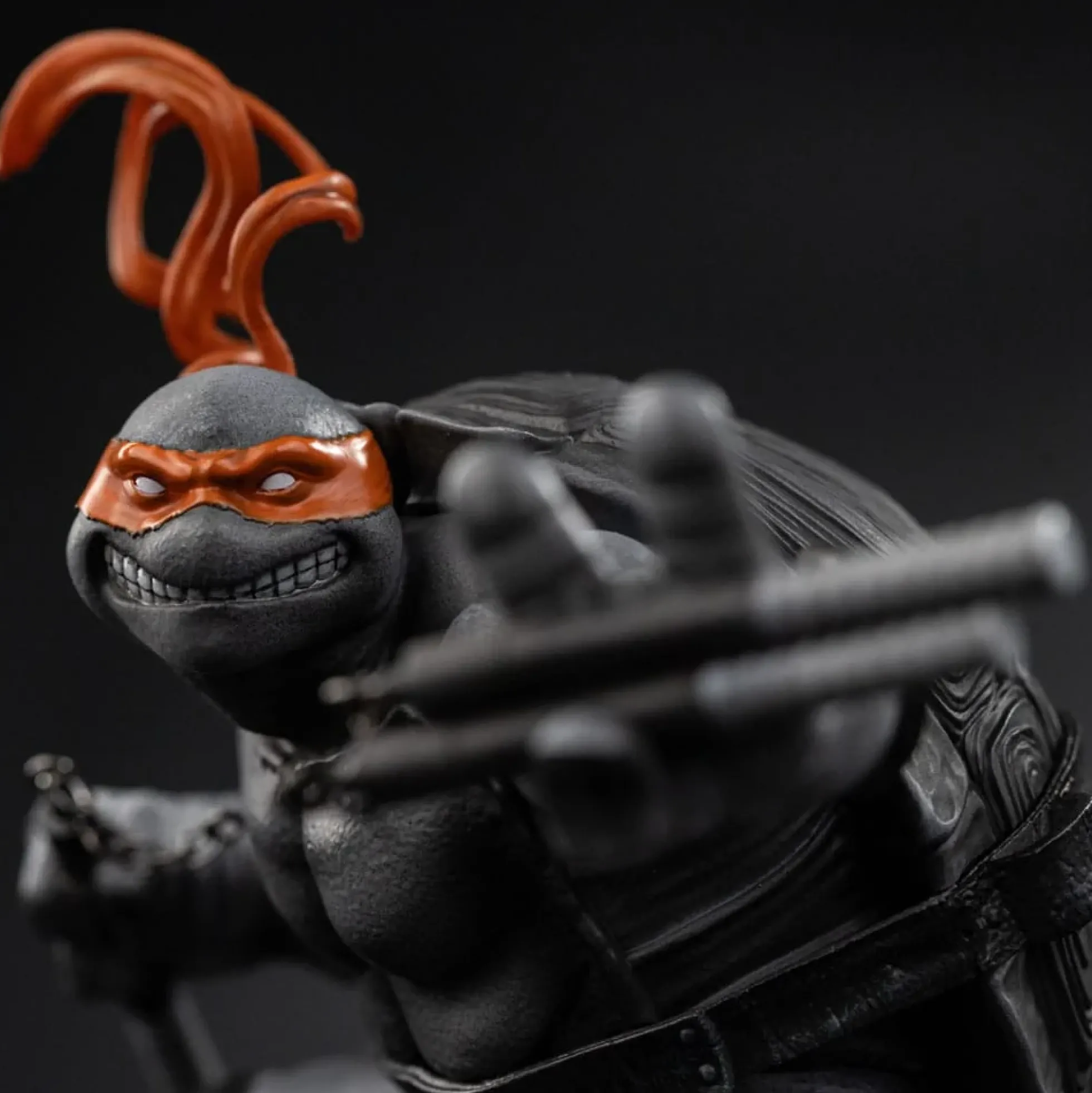 Teenage Mutant Ninja Turtles Art Scale Statue 1/10 Black and White