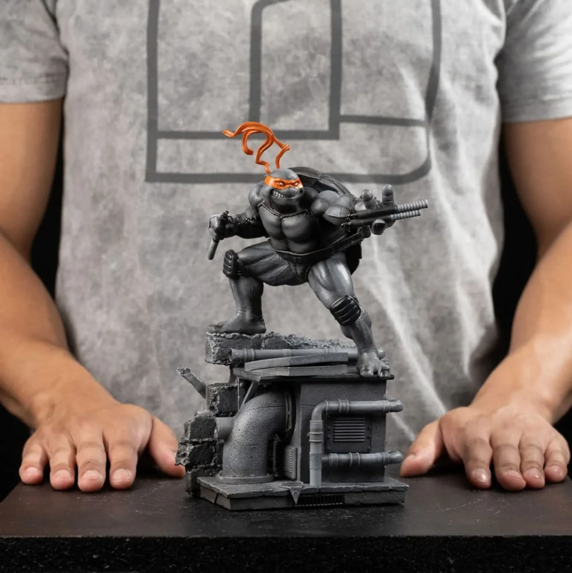 Teenage Mutant Ninja Turtles Art Scale Statue 1/10 Black and White