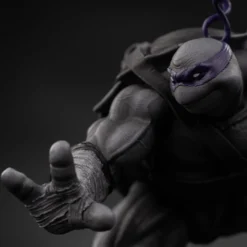 Teenage Mutant Ninja Turtles Art Scale Statue 1/10 Black and White