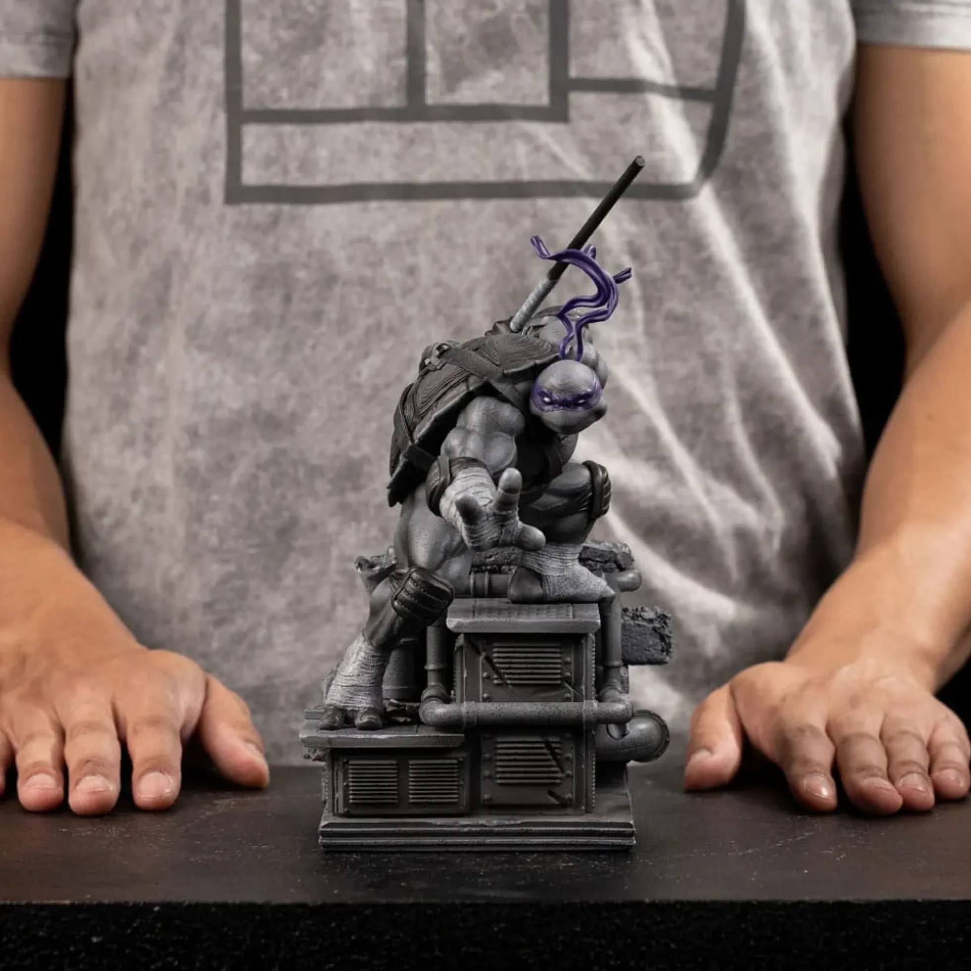 Teenage Mutant Ninja Turtles Art Scale Statue 1/10 Black and White